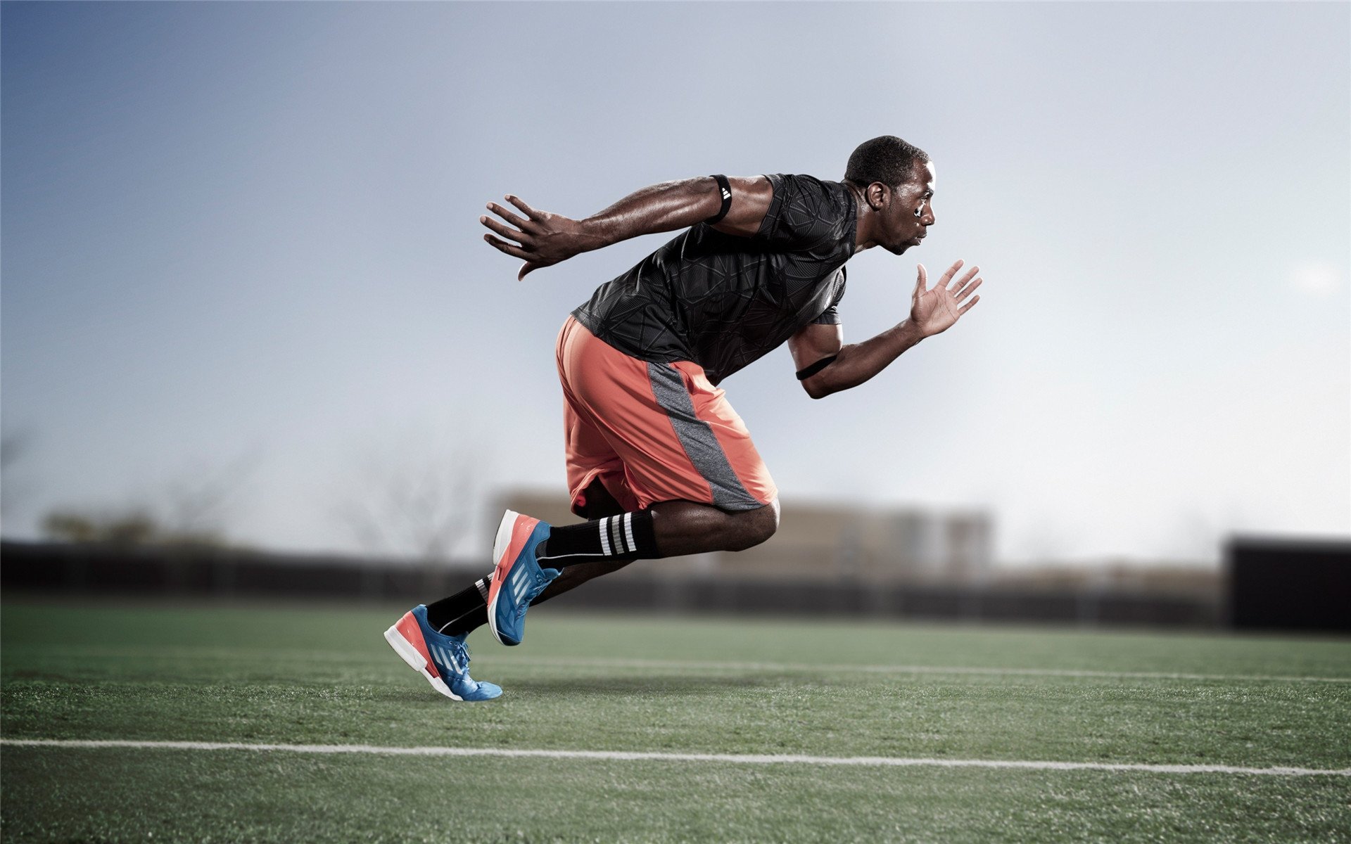 姆巴佩统治全场，当巴黎王子在阿根廷与希腊的想象中加冕