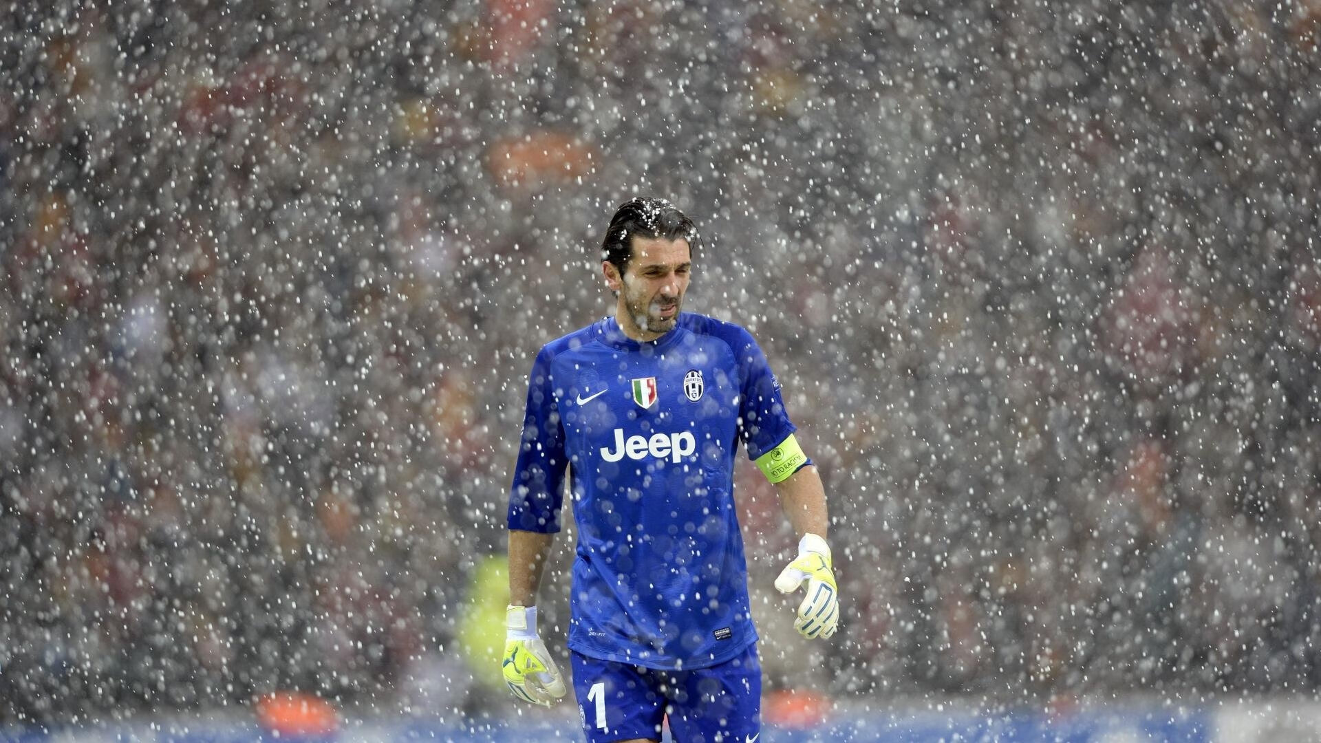 马德里竞技力克巴黎，阿尔瓦雷斯的统治之夜与足球哲学的胜利