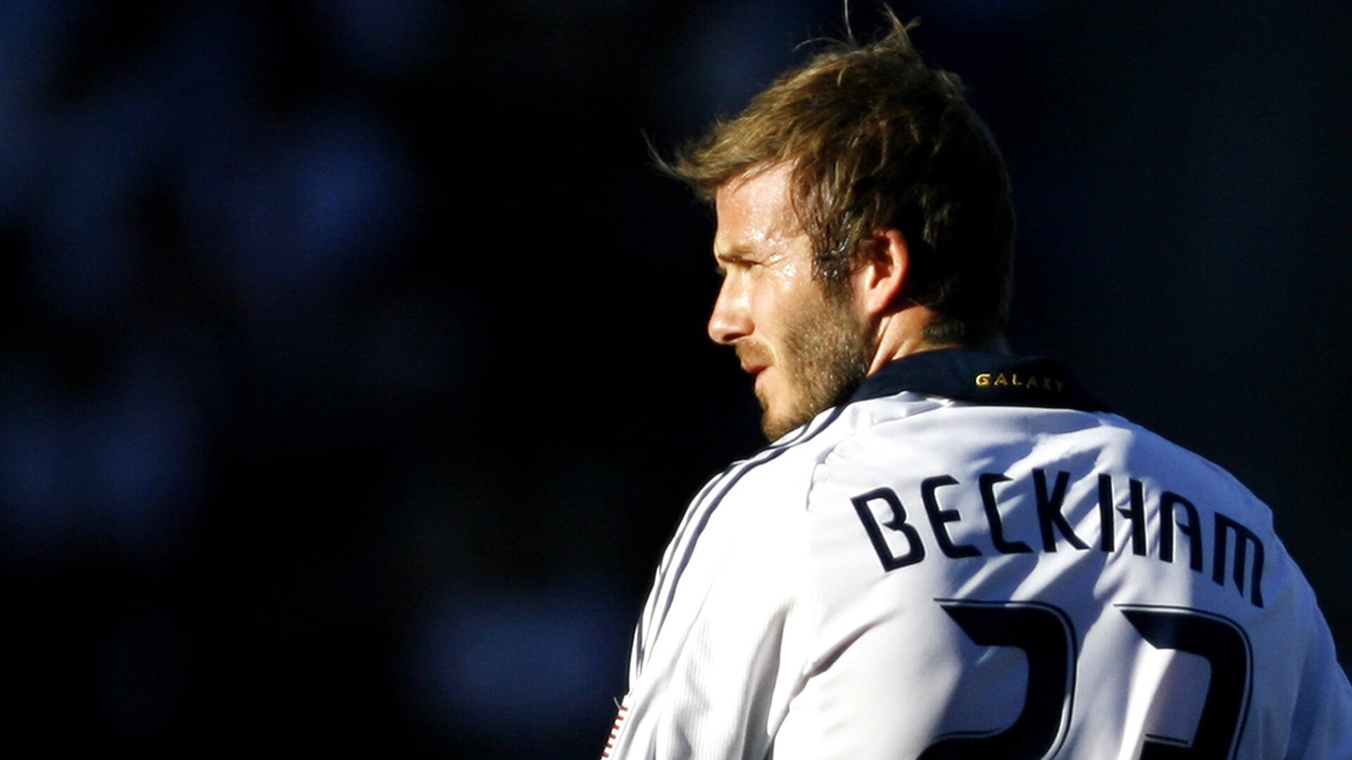 开云体育登录-篮网对阵尼克斯，浓眉空降纽约城，一柱擎天定江山